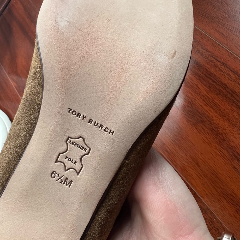 NEW Tory burch suede mid heel pump BROWN - Picture 5 of 6